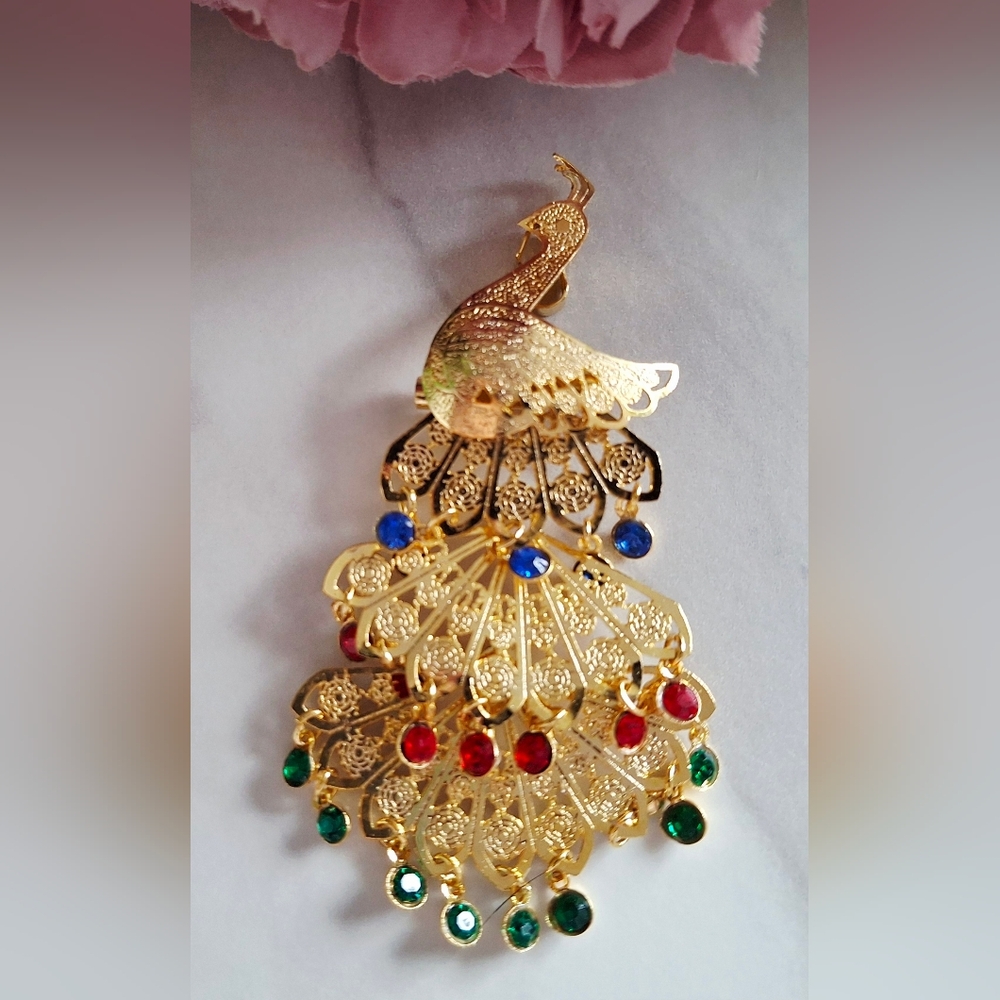 Vintage 80s 🦚✨️Jewelled Golden Peacock Necklace